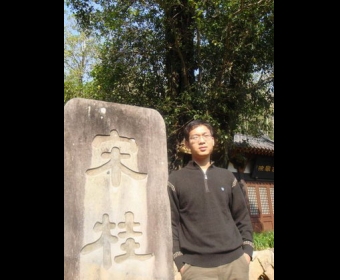 80��ʫ�˷�̸������ͥ