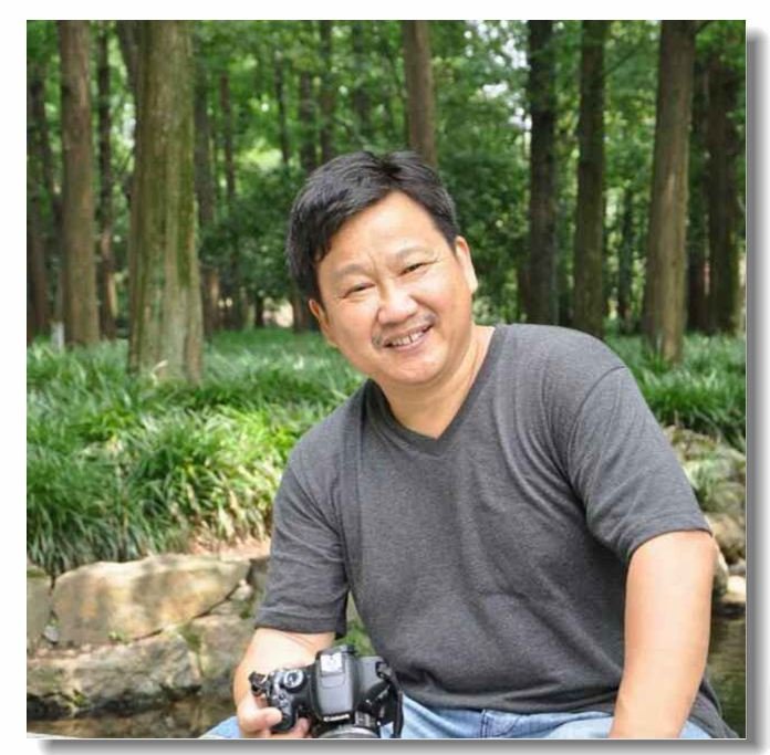 䰲